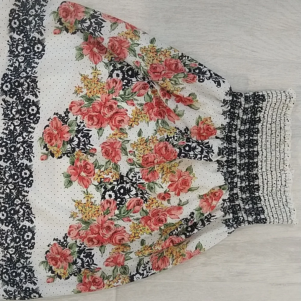 Dress - Picture 4 of 7